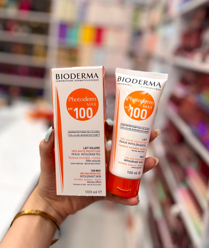 کرم ضدآفتاب رنگ طبیعی بیودرما spf100 ( دایره کرم )